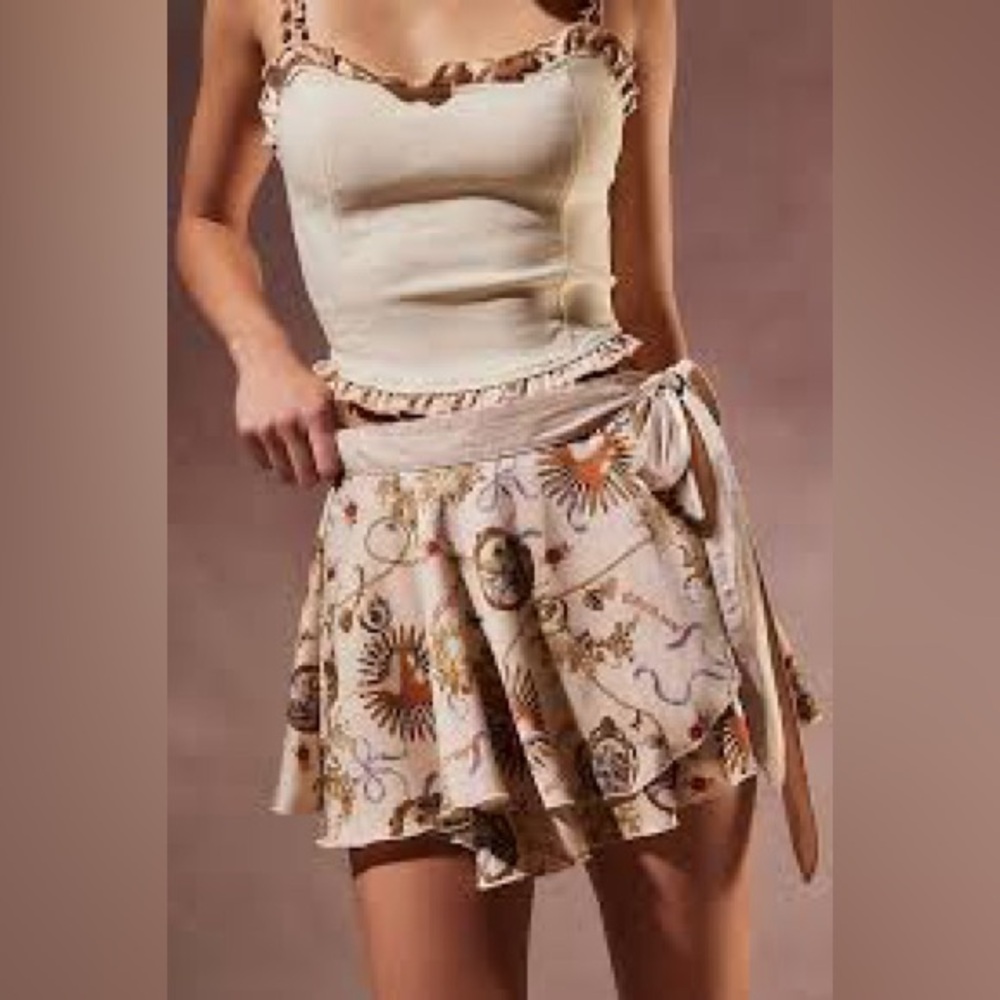Kimchi Blue Ballet Wrap Mini Skirt Celestial Print NWT Size M/L - Picture 3 of 12